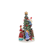 Dekoration | Schmückender Weihnachtsbaum