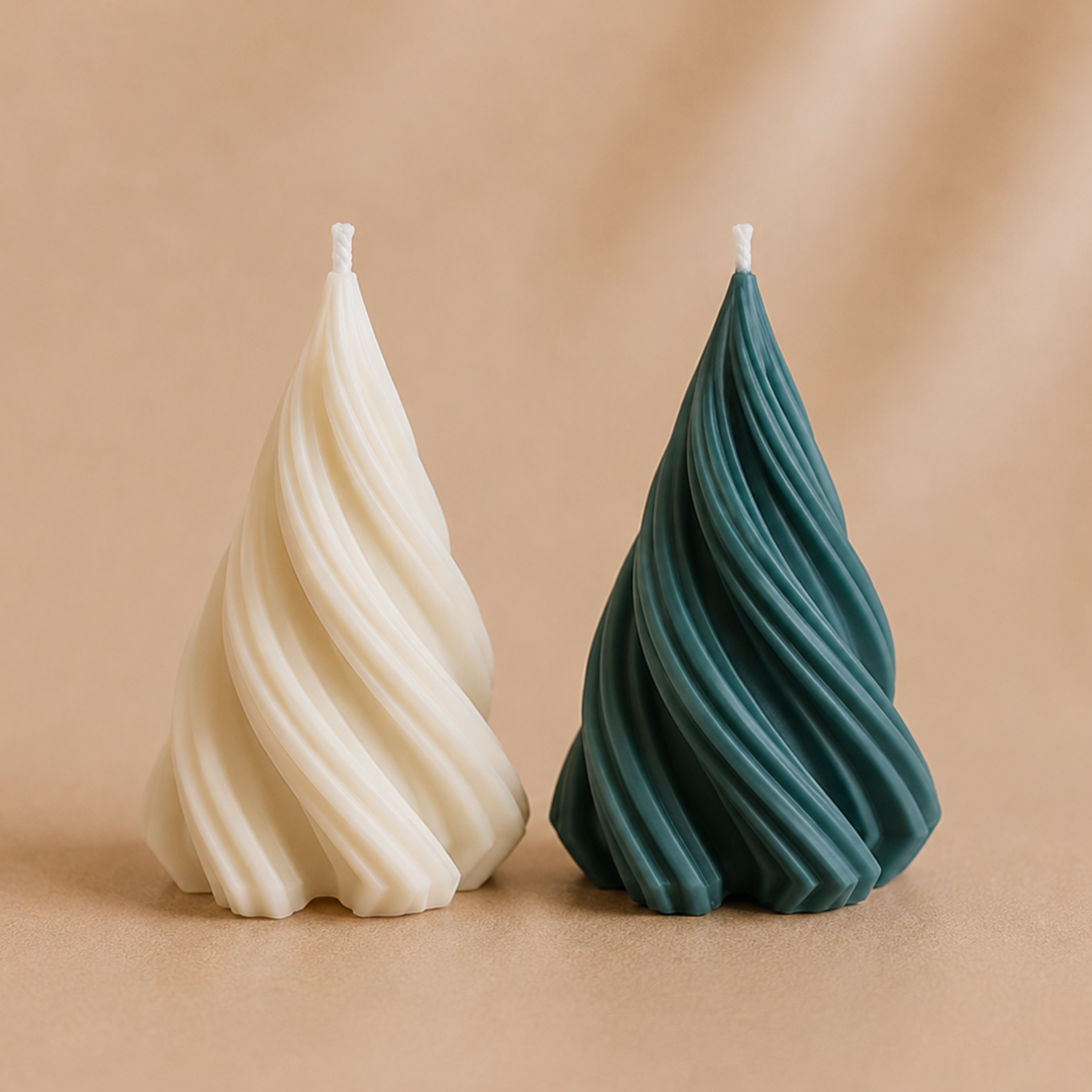 Silikonform | Weihnachtsbaum Swirl | 8,8 x 6,2 cm / 10,3 x 7,3 cm | Candle Cocktail® — Small